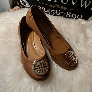 Audrey Brooke brown/tan leather flats